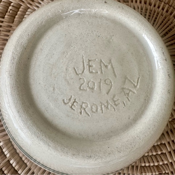 TWO Handcrafted Studio Pottery Bowls Chili Pepper signed JEM Jerome AZ 2019 4” - Picture 7 of 10